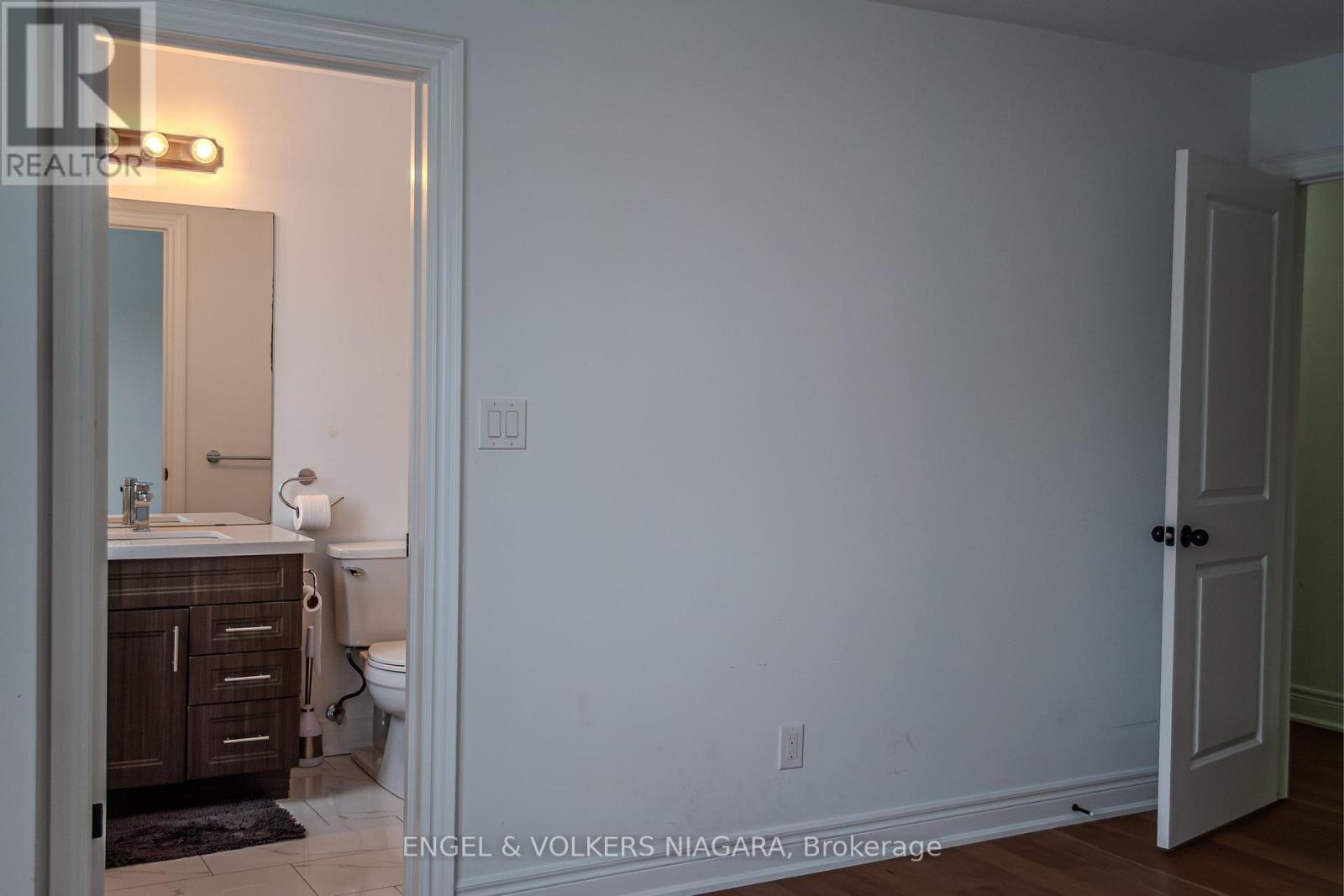 Main Level - 7171 Lionshead Avenue, Niagara Falls, Ontario L2G 0A6 - Photo 21 - X12577338