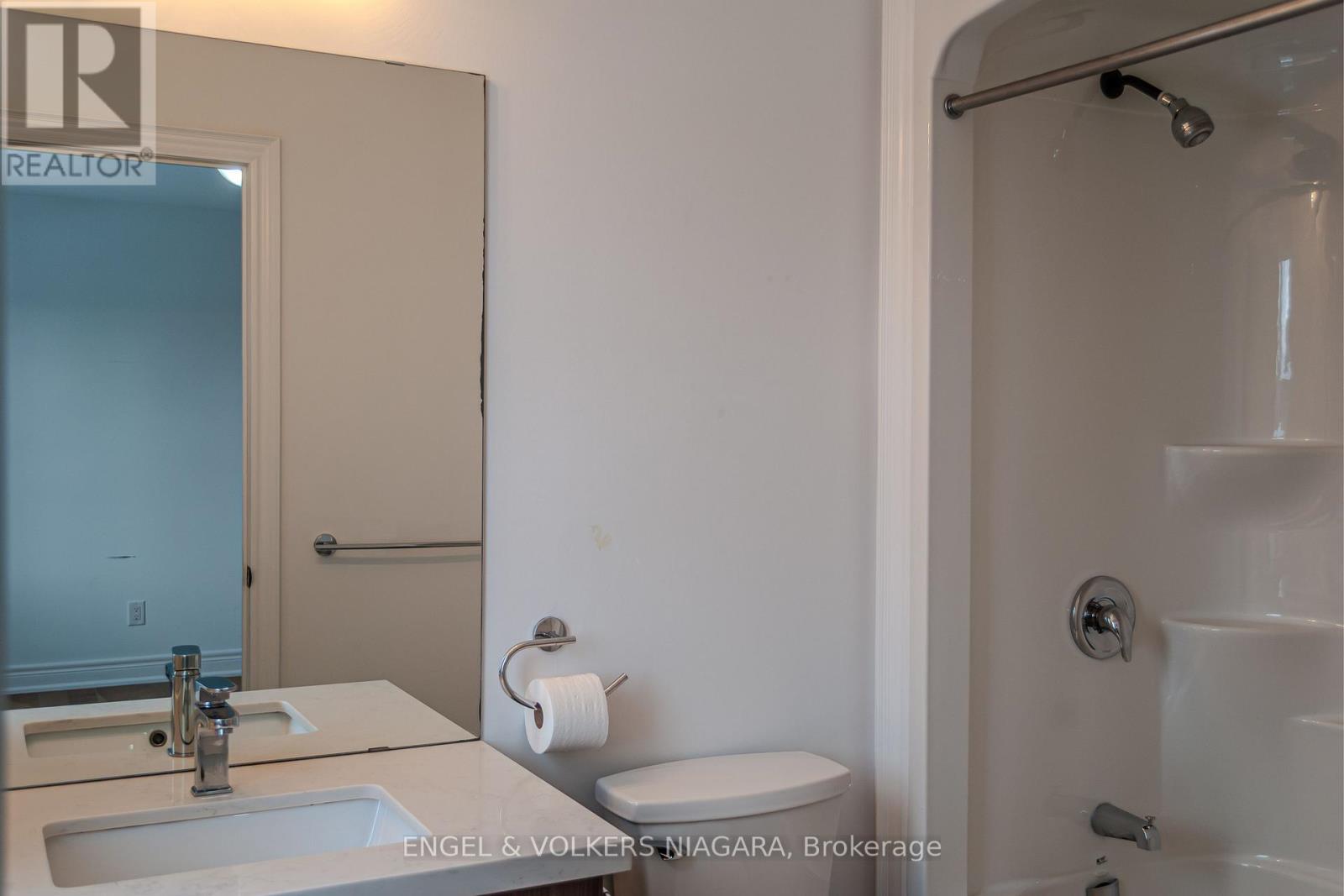 Main Level - 7171 Lionshead Avenue, Niagara Falls, Ontario L2G 0A6 - Photo 23 - X12577338