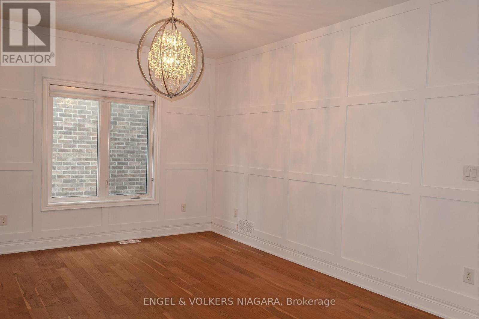 Main Level - 7171 Lionshead Avenue, Niagara Falls, Ontario L2G 0A6 - Photo 6 - X12577338