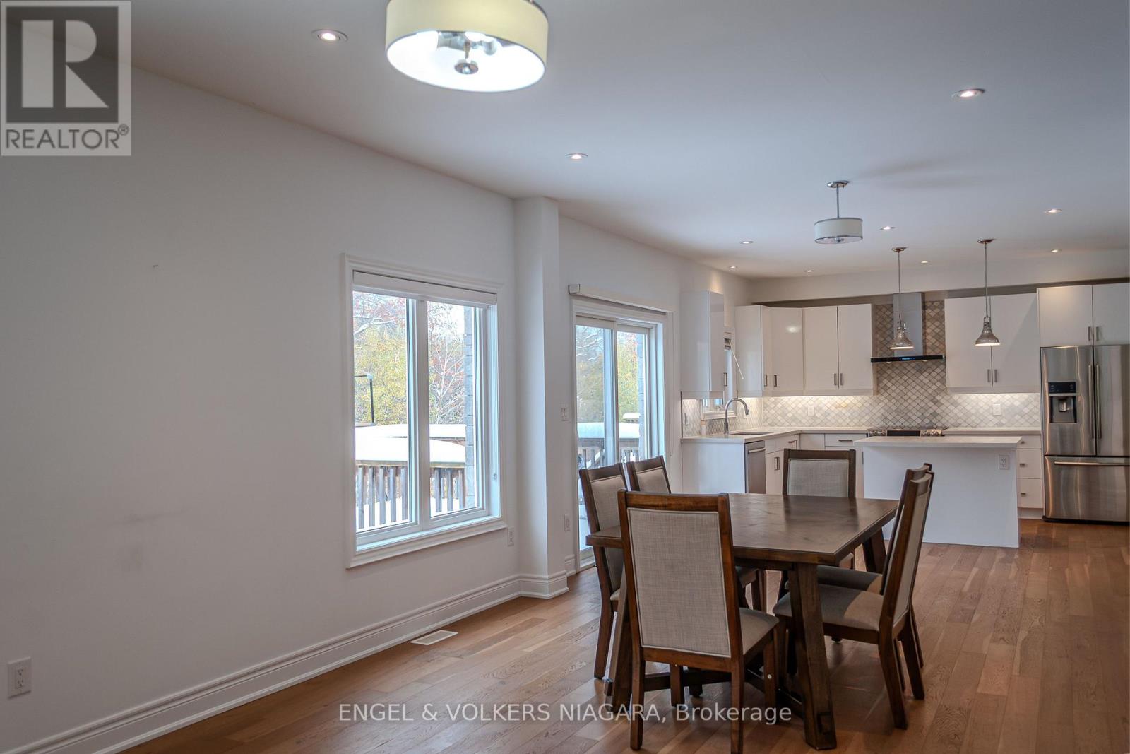 Main Level - 7171 Lionshead Avenue, Niagara Falls, Ontario L2G 0A6 - Photo 8 - X12577338