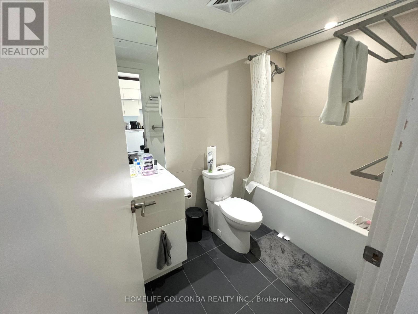 4207 - 15 Grenville Street, Toronto, Ontario  M4Y 0B9 - Photo 10 - C12577358