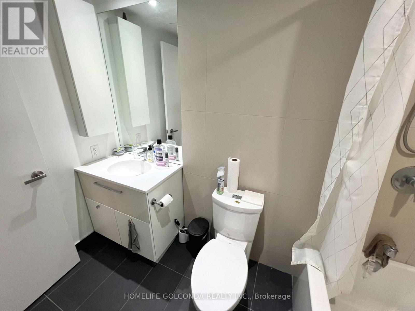 4207 - 15 Grenville Street, Toronto, Ontario  M4Y 0B9 - Photo 11 - C12577358