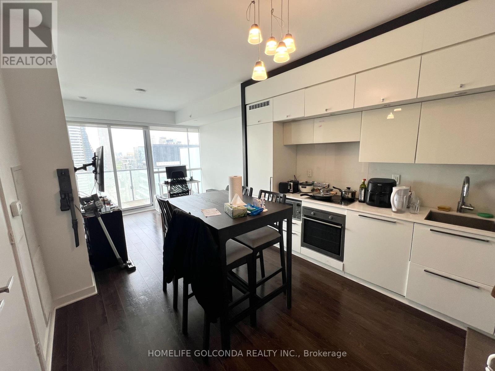 4207 - 15 Grenville Street, Toronto, Ontario  M4Y 0B9 - Photo 3 - C12577358