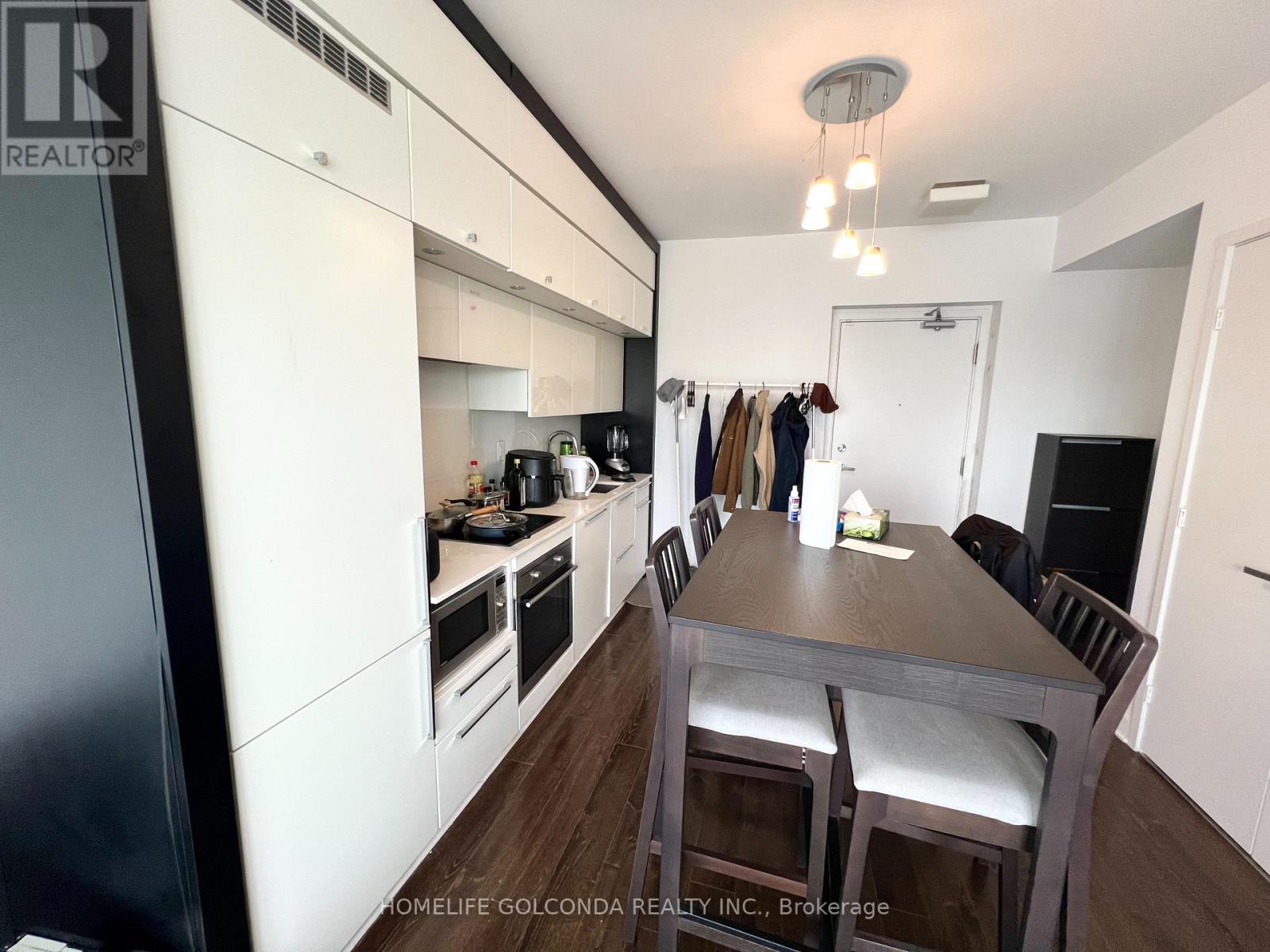 4207 - 15 Grenville Street, Toronto, Ontario  M4Y 0B9 - Photo 4 - C12577358