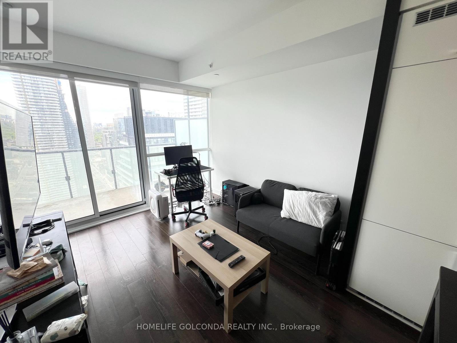 4207 - 15 Grenville Street, Toronto, Ontario  M4Y 0B9 - Photo 5 - C12577358