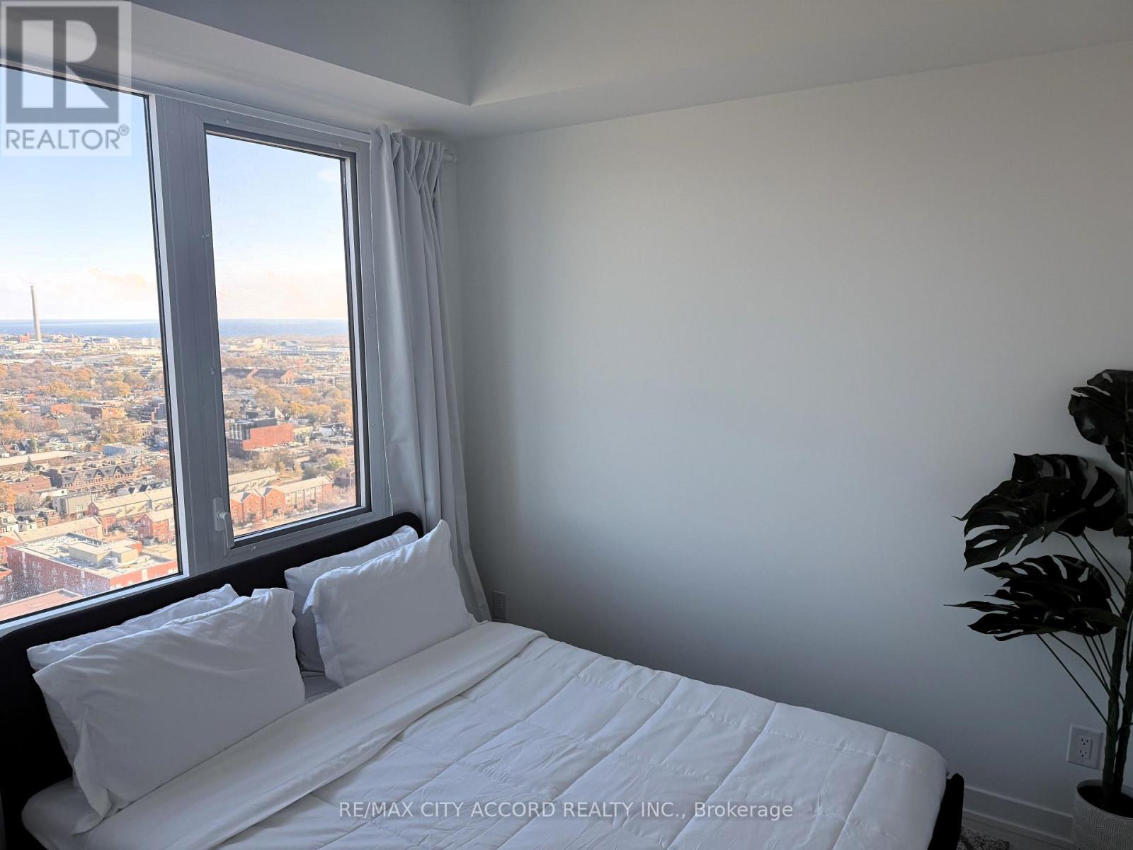 2812 - 5 Defries Street, Toronto, Ontario  M5A 0W7 - Photo 9 - C12577362