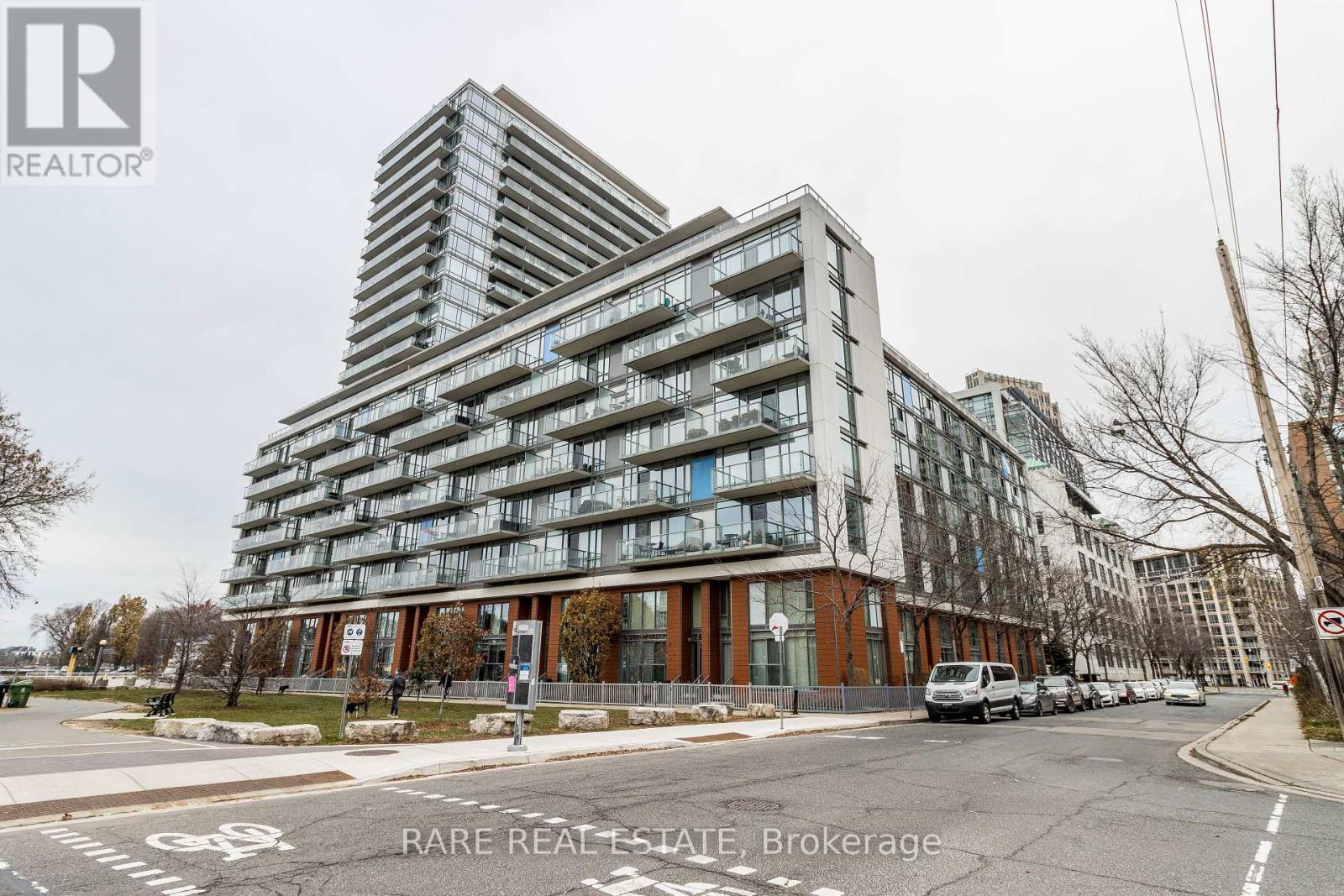 527 - 90 STADIUM ROAD, Toronto, Ontario