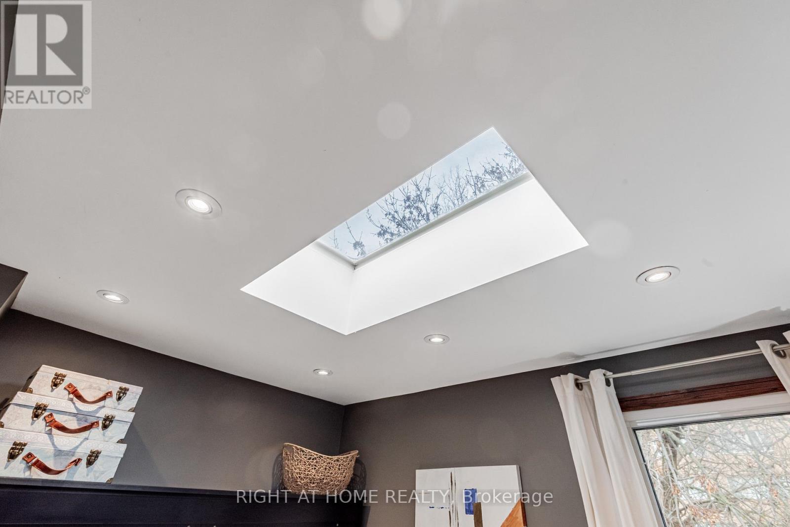 75 Rushbrooke Avenue, Toronto, Ontario  M4M 3A8 - Photo 22 - E12577364