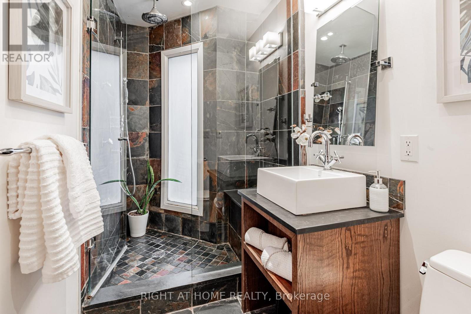 75 Rushbrooke Avenue, Toronto, Ontario  M4M 3A8 - Photo 23 - E12577364