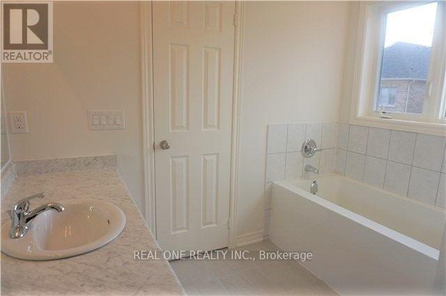 1619 Sorensen Court, Milton, Ontario  L9E 1G8 - Photo 12 - W12577354