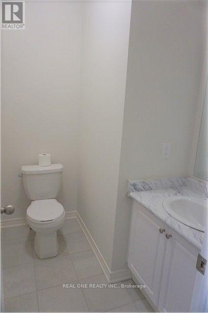 1619 Sorensen Court, Milton, Ontario  L9E 1G8 - Photo 5 - W12577354