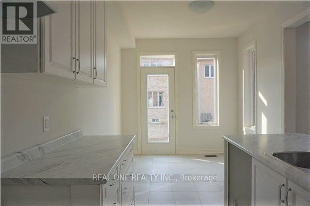 1619 Sorensen Court, Milton, Ontario  L9E 1G8 - Photo 9 - W12577354