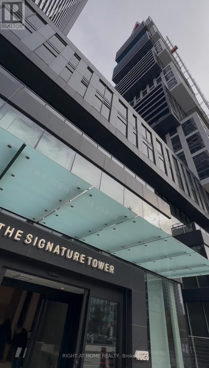 4211 - 4015 The Exchange, Mississauga, Ontario  L5B 0N9 - Photo 3 - W12577360