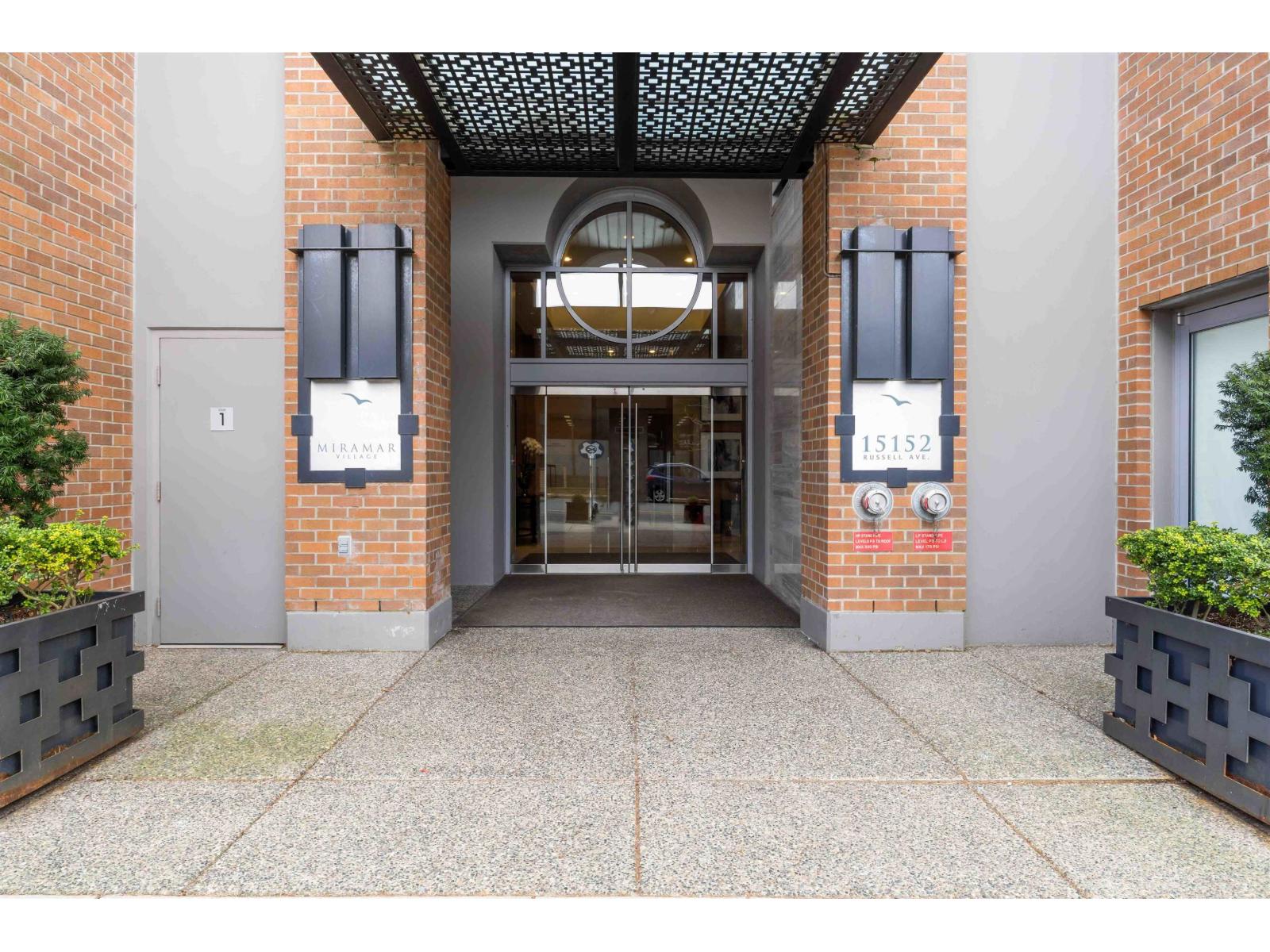 804 15152 Russell Avenue, White Rock, British Columbia  V4B 0A3 - Photo 3 - R3010951