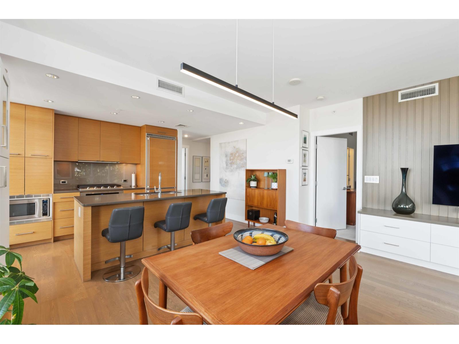 804 15152 Russell Avenue, White Rock, British Columbia  V4B 0A3 - Photo 9 - R3010951