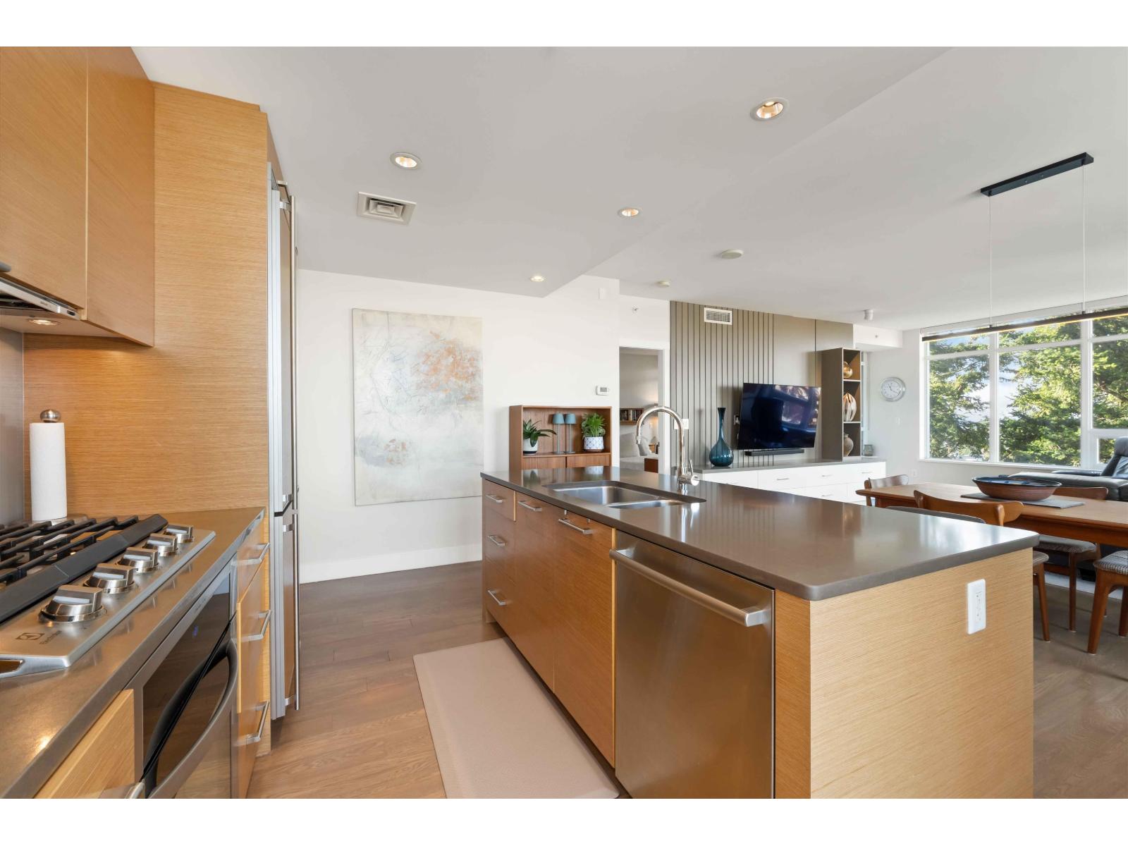 804 15152 Russell Avenue, White Rock, British Columbia  V4B 0A3 - Photo 11 - R3010951