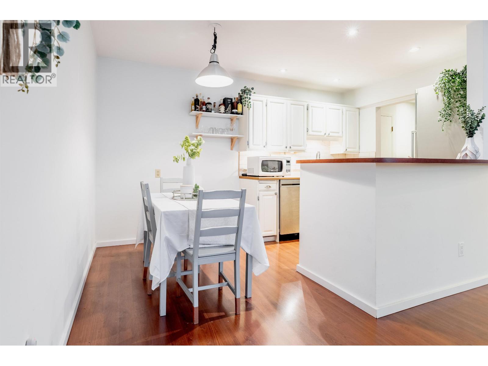 319 206 E 15th Street, North Vancouver, British Columbia  V7L 2R3 - Photo 6 - R3069861