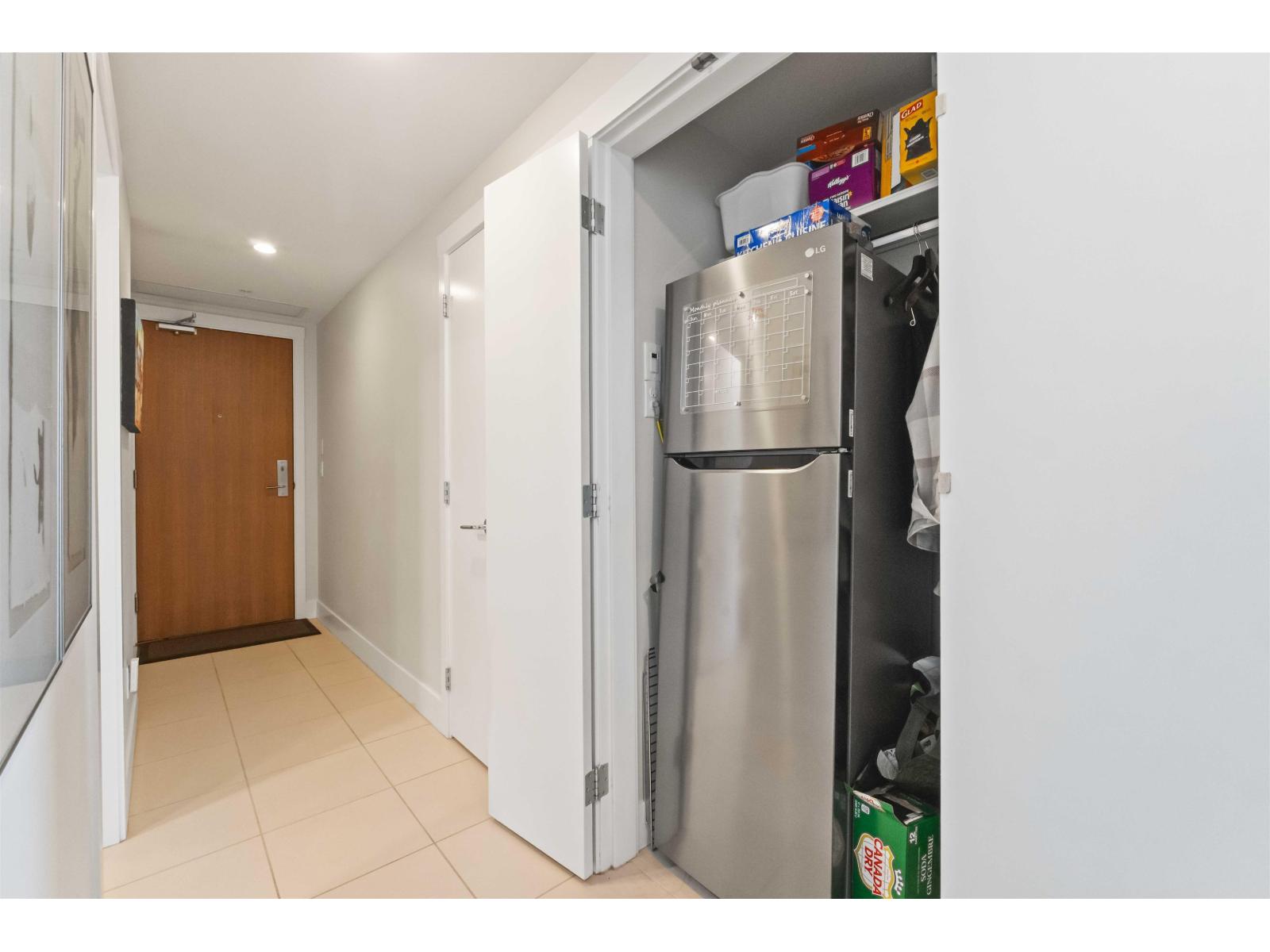 804 15152 Russell Avenue, White Rock, British Columbia  V4B 0A3 - Photo 4 - R3010951