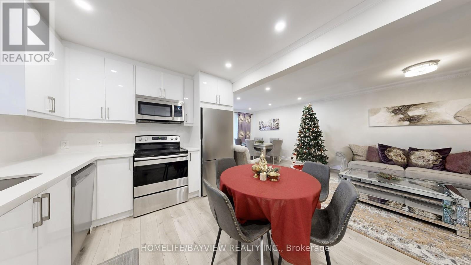 Main Floor - 218 Cherrywood Drive, Newmarket, Ontario  L3Y 2X8 - Photo 11 - N12577328