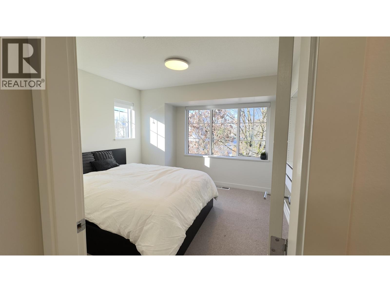 Listing Picture 9 of 34 : 8588 OSLER STREET, Vancouver / 溫哥華 - 魯藝地產 Yvonne Lu Group - MLS Medallion Club Member