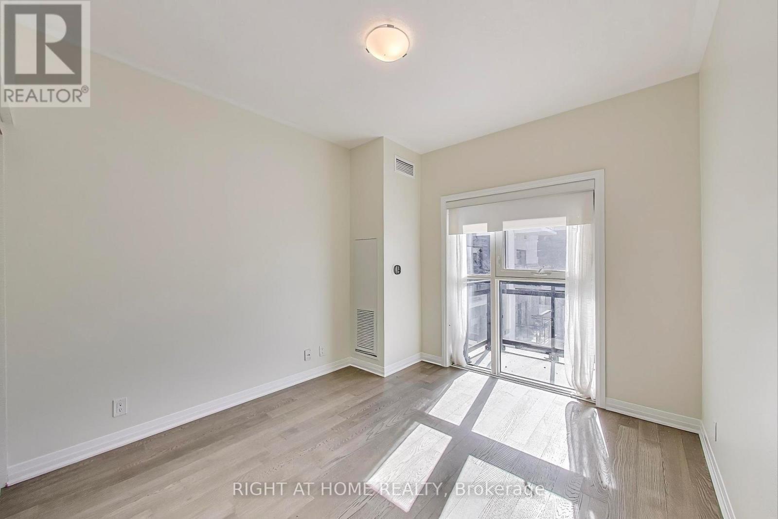 401 - 102 Grovewood Common Circle, Oakville, Ontario  L6H 0X2 - Photo 23 - W12577380