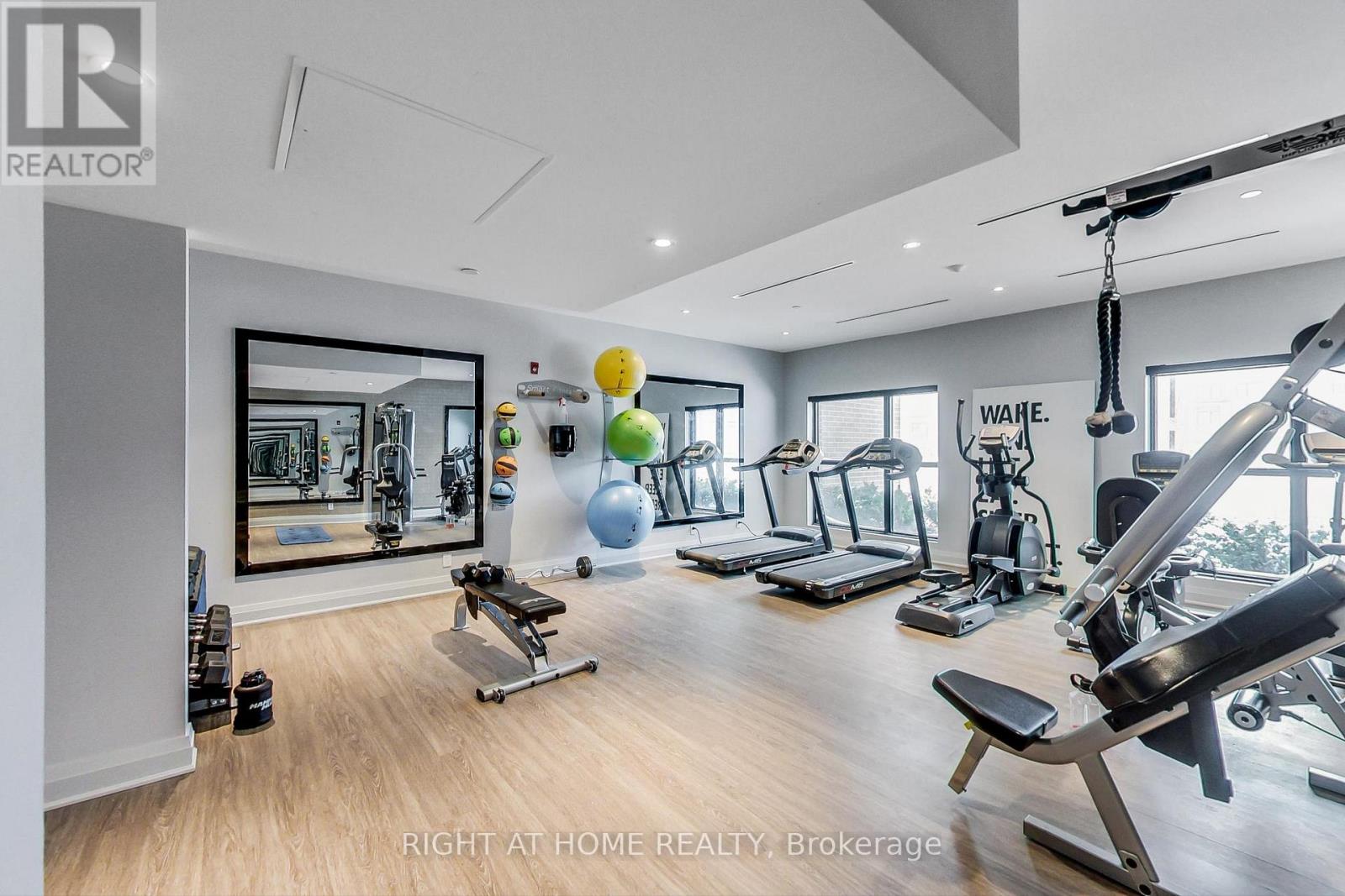 401 - 102 Grovewood Common Circle, Oakville, Ontario  L6H 0X2 - Photo 32 - W12577380