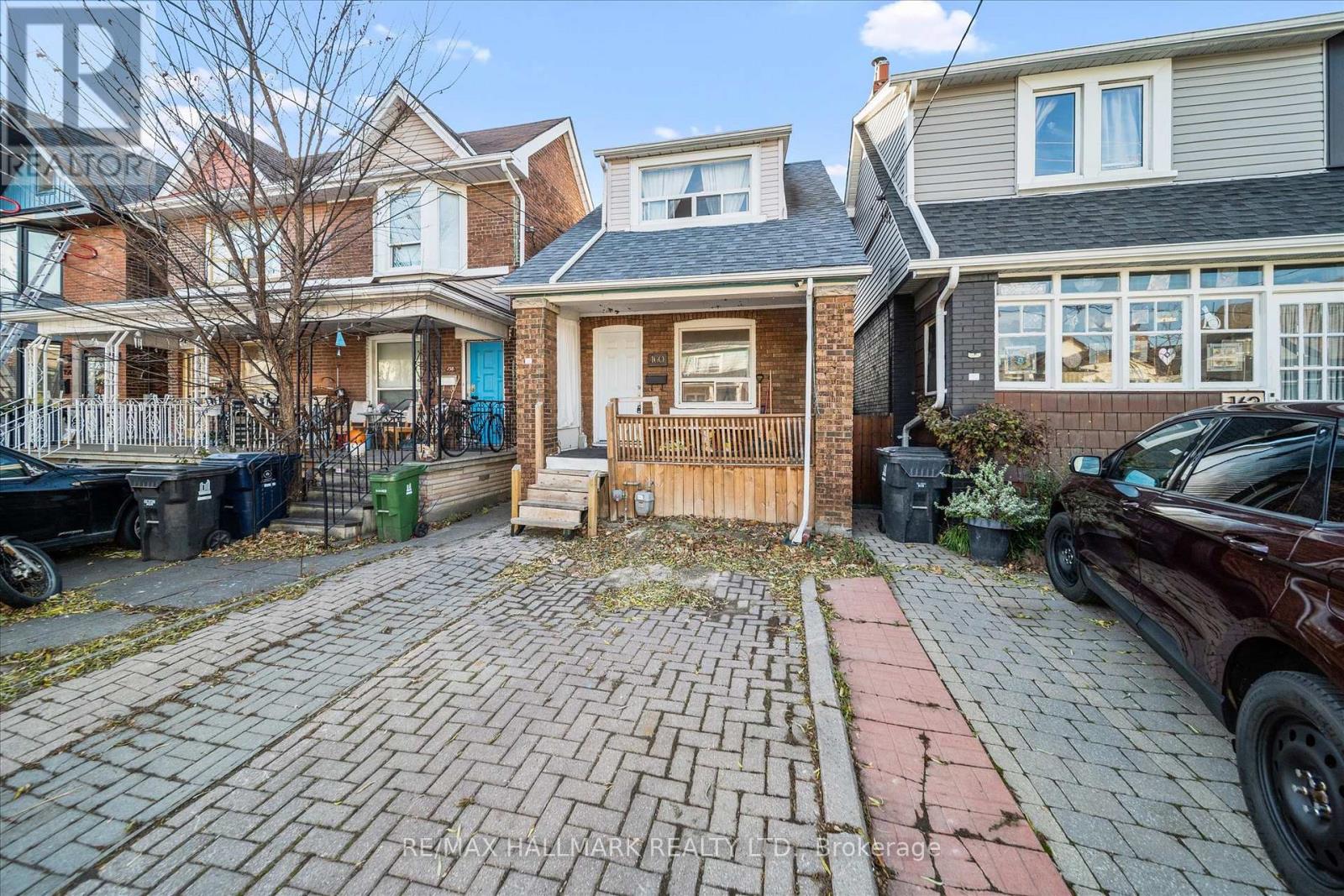 160 Silverthorn Avenue, Toronto, Ontario  M6N 3K3 - Photo 2 - W12577382