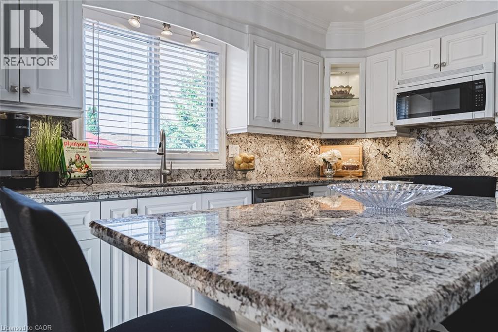 176 Highland Road W, Hamilton, Ontario  L8J 2S6 - Photo 16 - 40784236