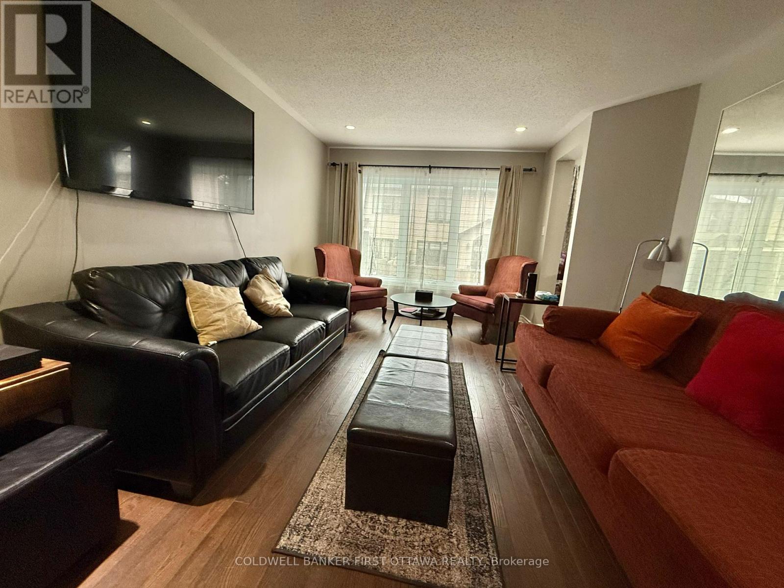 300 Tourmaline Crescent, Ottawa, Ontario  K2J 3T9 - Photo 9 - X12577398