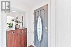 40 Plaxton(Upper Level) Drive, Toronto, Ontario  M4B 2P9 - Photo 4 - E12577404