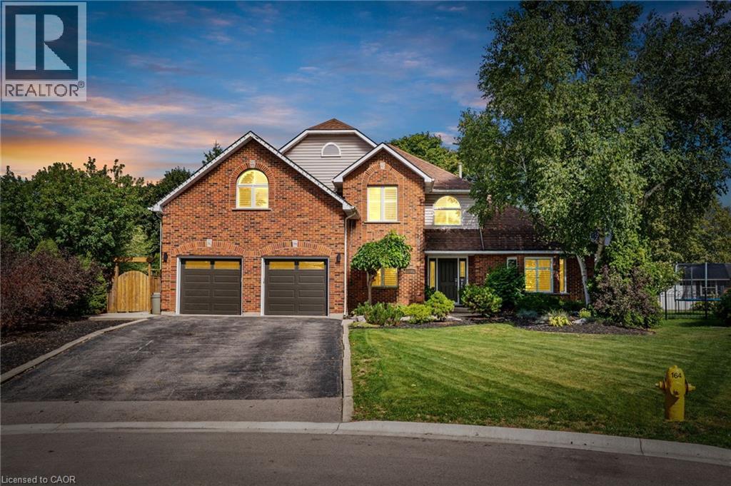 17 KINTYRE Court, Caledonia, Ontario