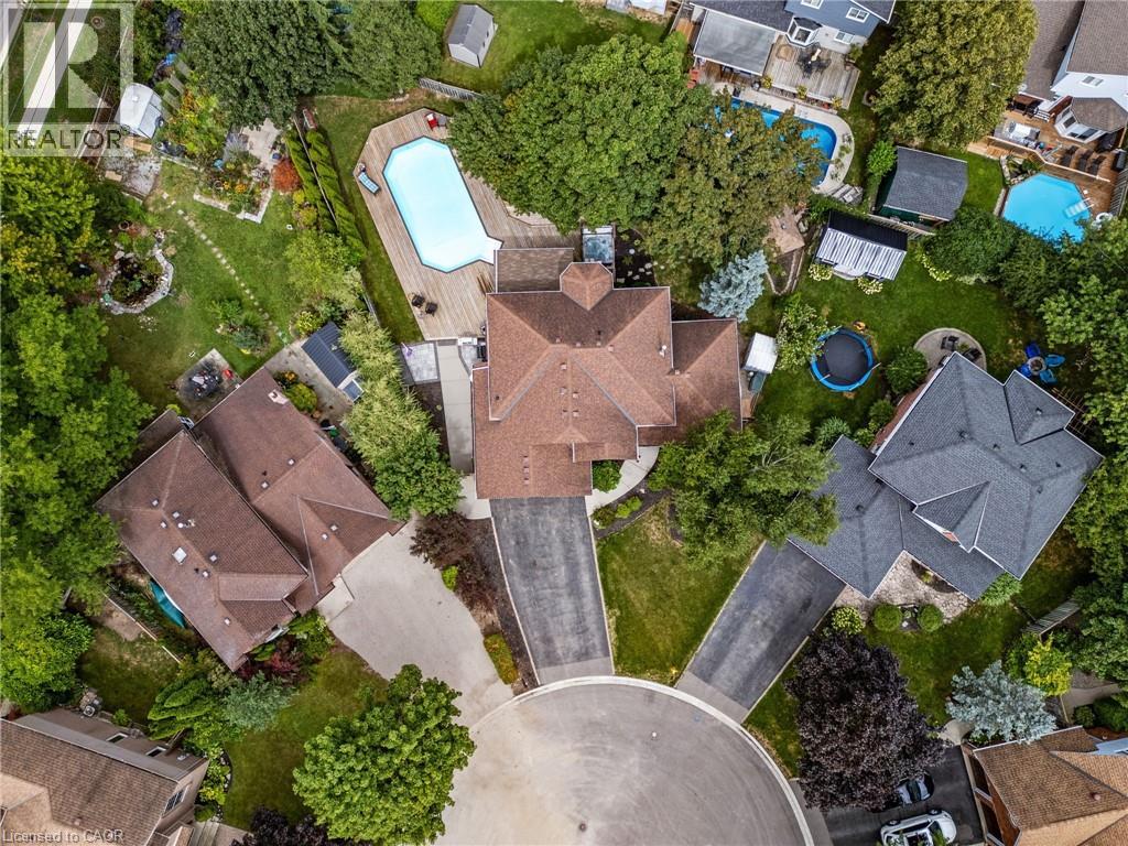 17 Kintyre Court, Caledonia, Ontario  N3W 1G8 - Photo 2 - 40763926