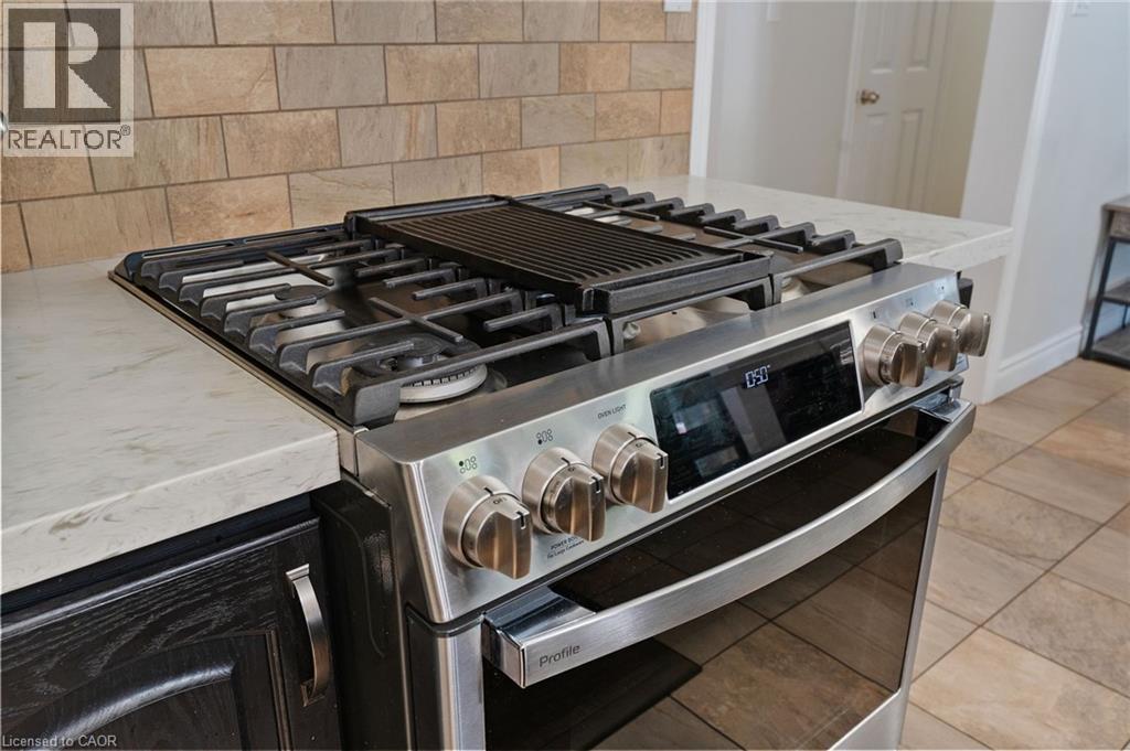 17 Kintyre Court, Caledonia, Ontario  N3W 1G8 - Photo 15 - 40763926