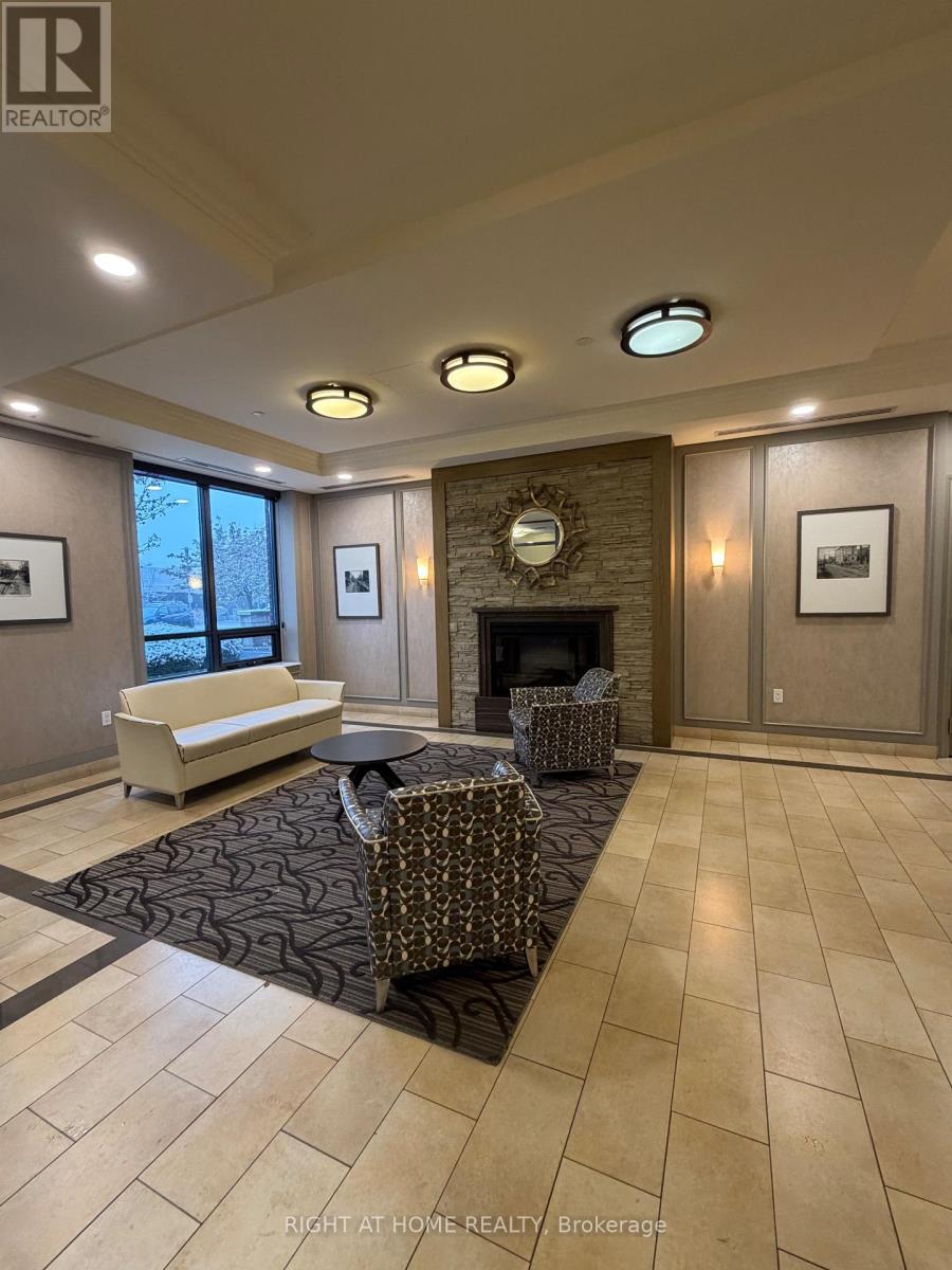 910 - 61 Heintzman Street, Toronto, Ontario  M6P 5A2 - Photo 13 - W12577386