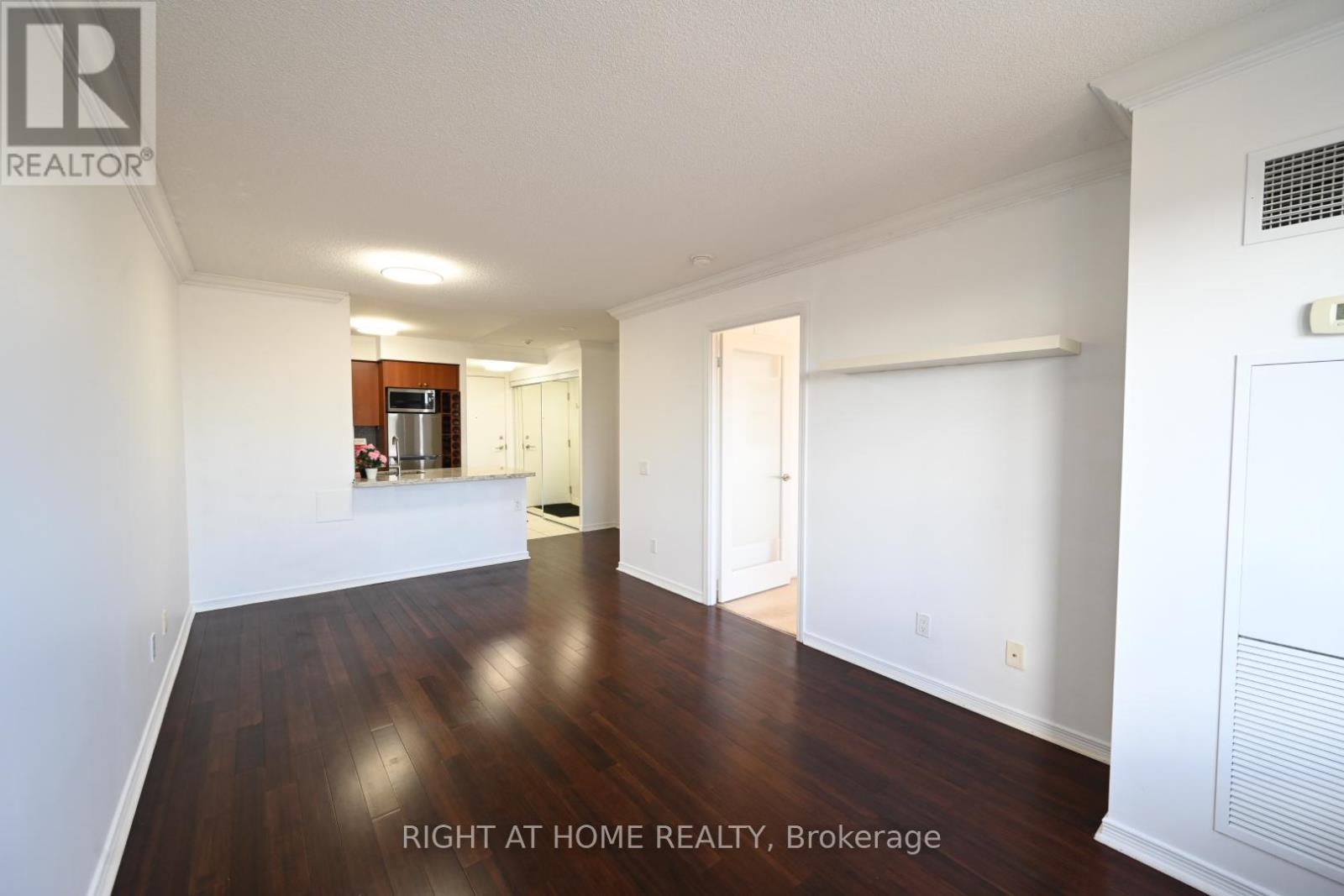 910 - 61 Heintzman Street, Toronto, Ontario  M6P 5A2 - Photo 3 - W12577386