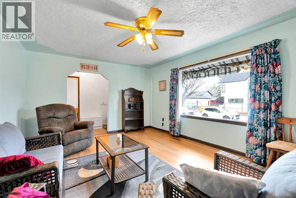 722 24a Street Nw, Calgary, Alberta  T2N 2S4 - Photo 6 - A2270199