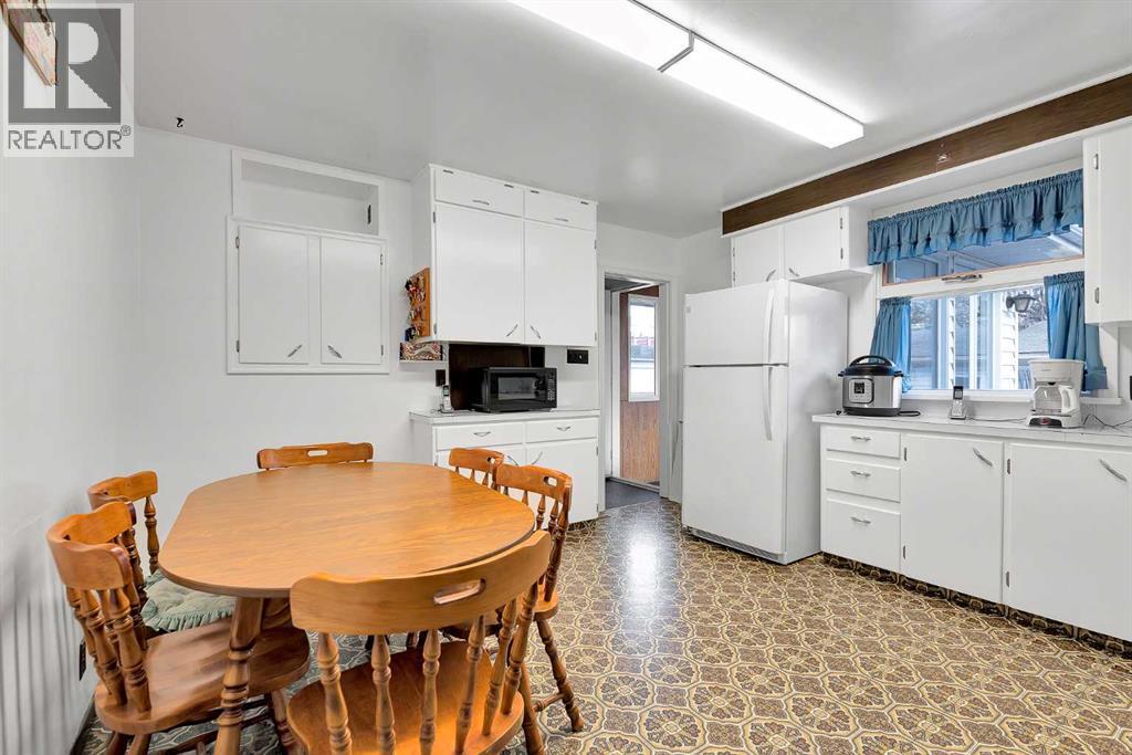 722 24a Street Nw, Calgary, Alberta  T2N 2S4 - Photo 7 - A2270199