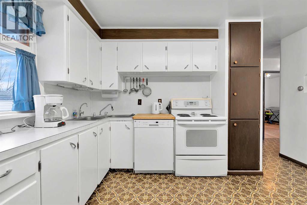 722 24a Street Nw, Calgary, Alberta  T2N 2S4 - Photo 9 - A2270199