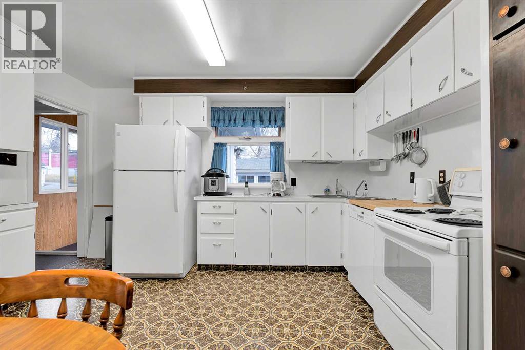 722 24a Street Nw, Calgary, Alberta  T2N 2S4 - Photo 8 - A2270199