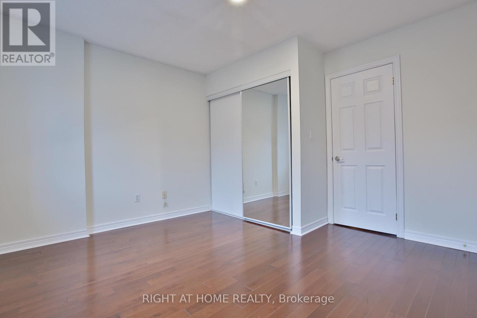 49 Natalie Place, Toronto, Ontario  M4M 3P6 - Photo 16 - E12577422