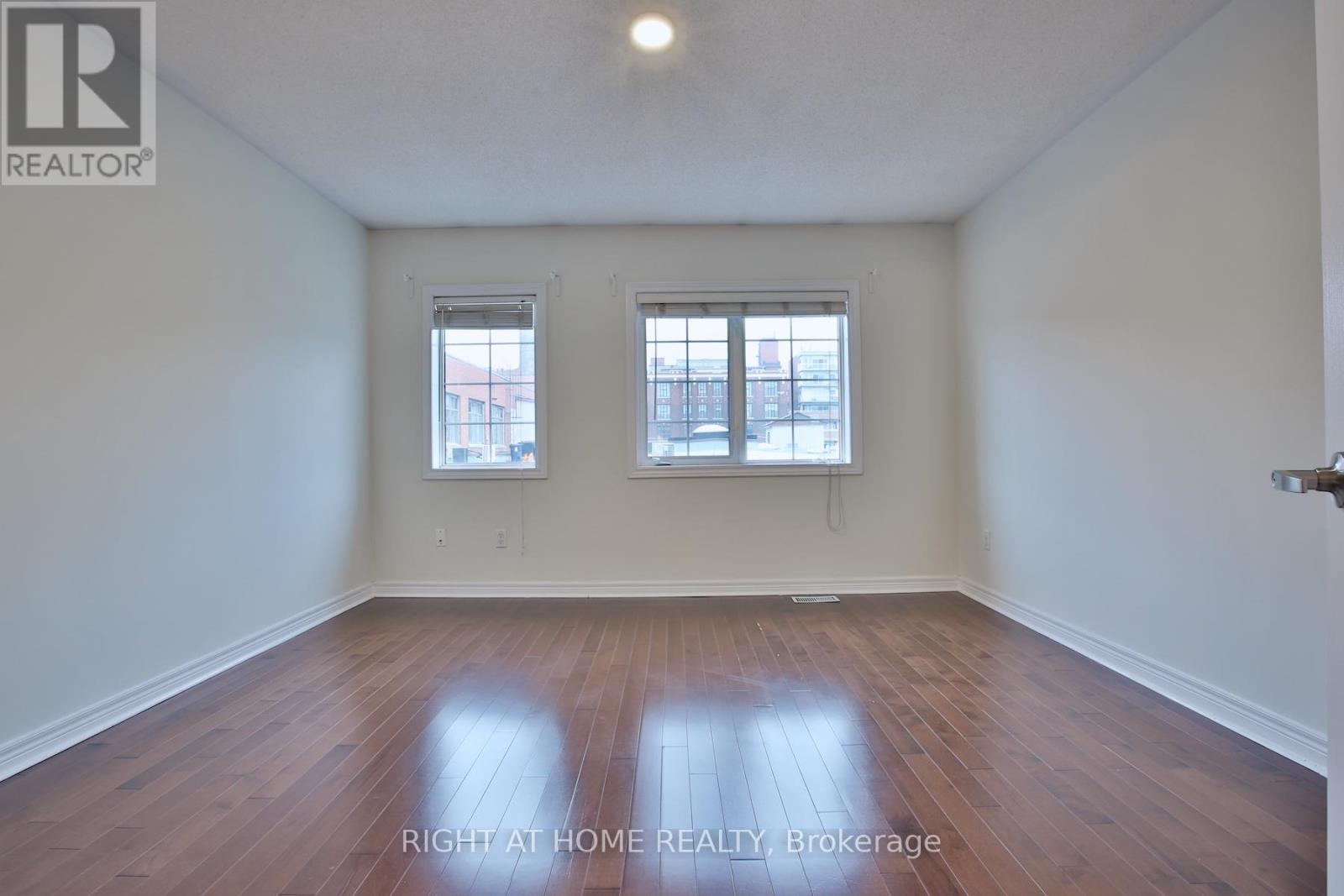 49 Natalie Place, Toronto, Ontario  M4M 3P6 - Photo 17 - E12577422