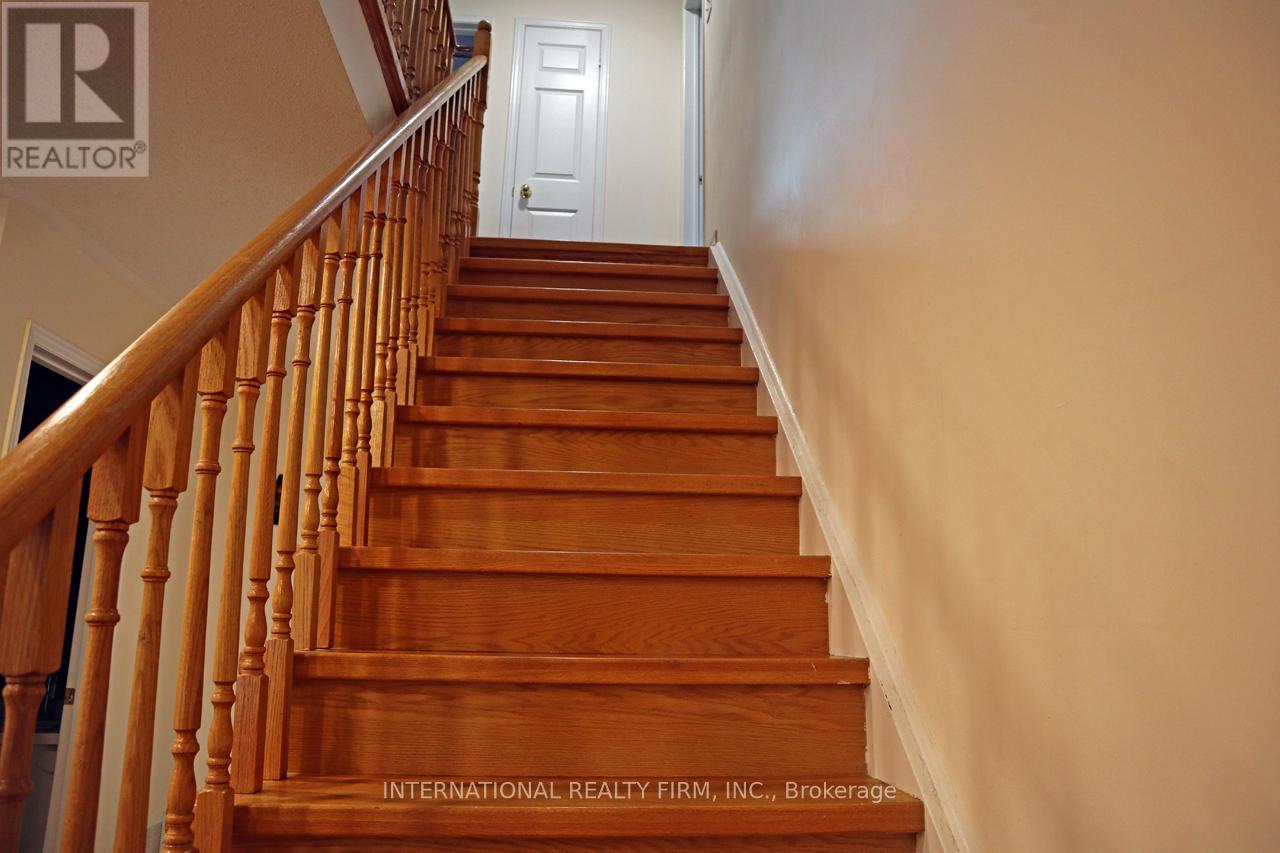 340 Flagstone Way, Newmarket, Ontario  L3X 2R8 - Photo 13 - N12577418