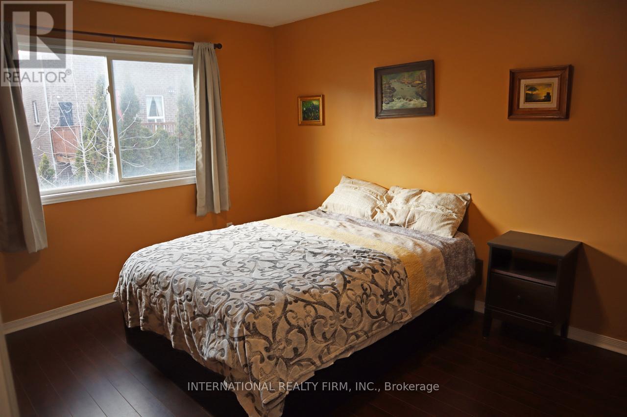 340 Flagstone Way, Newmarket, Ontario  L3X 2R8 - Photo 15 - N12577418