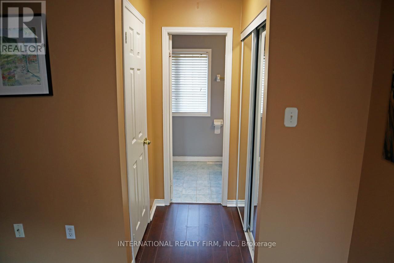 340 Flagstone Way, Newmarket, Ontario  L3X 2R8 - Photo 17 - N12577418