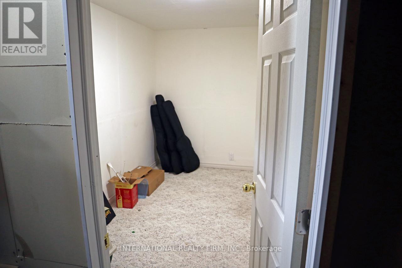 340 Flagstone Way, Newmarket, Ontario  L3X 2R8 - Photo 34 - N12577418