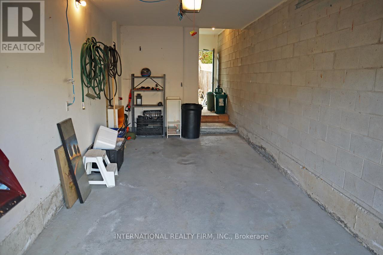 340 Flagstone Way, Newmarket, Ontario  L3X 2R8 - Photo 35 - N12577418