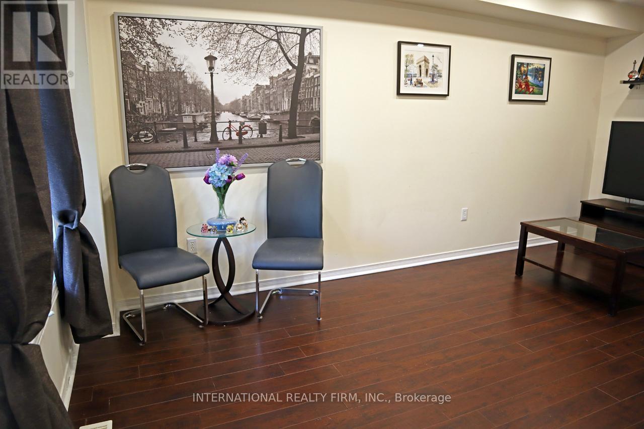 340 Flagstone Way, Newmarket, Ontario  L3X 2R8 - Photo 6 - N12577418