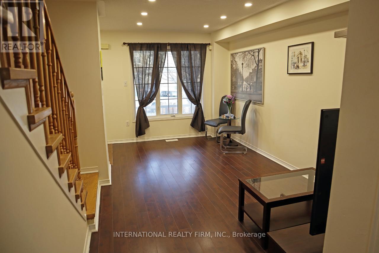 340 Flagstone Way, Newmarket, Ontario  L3X 2R8 - Photo 7 - N12577418