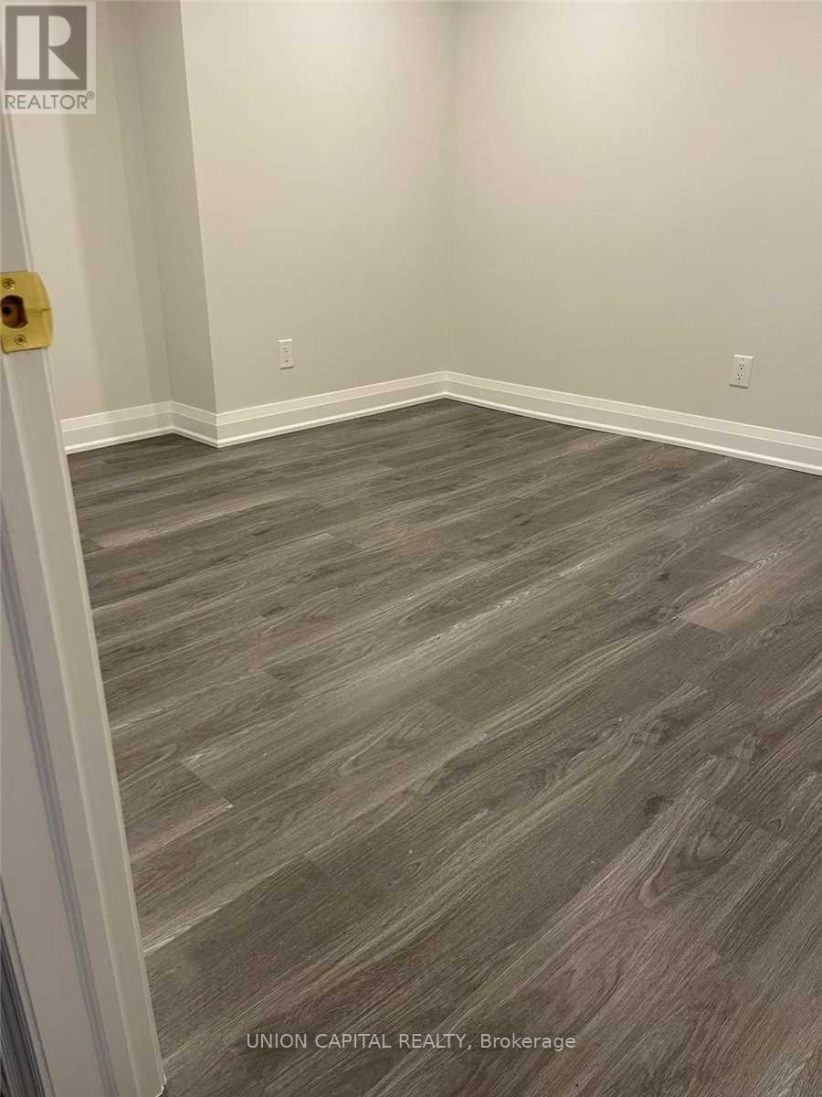 Lower - 121 Stargell Crescent, Markham, Ontario  L3P 4J8 - Photo 5 - N12577420