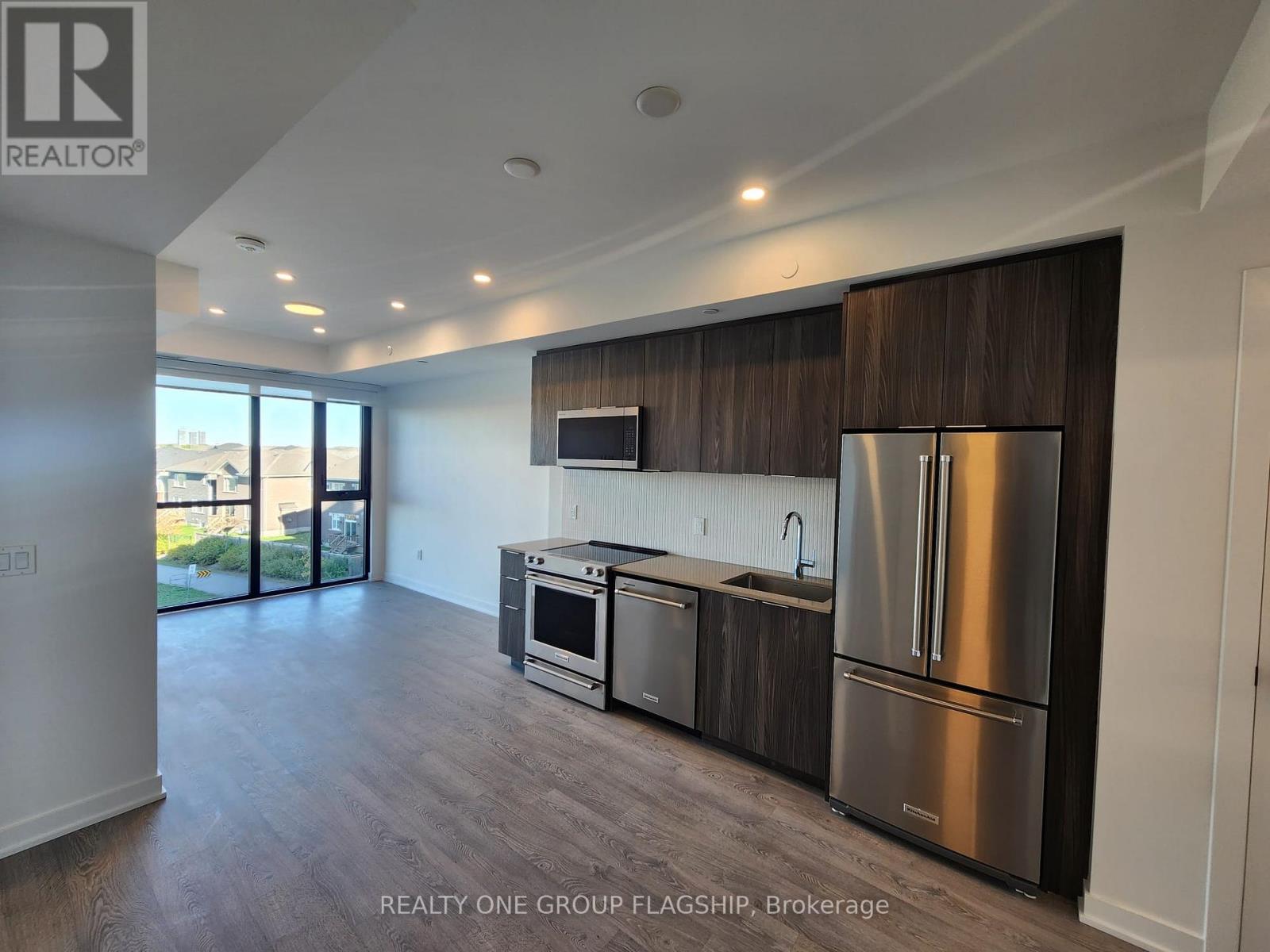 315 - 720 Whitlock Avenue E, Milton, Ontario  L9T 2X9 - Photo 8 - W12577412